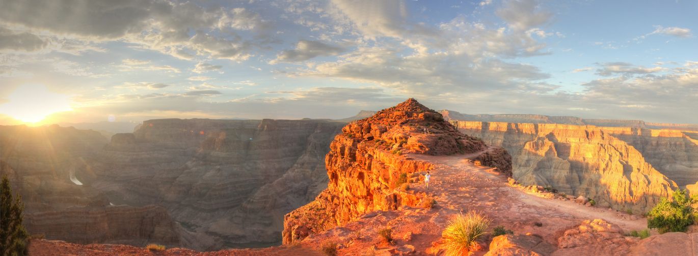 Warm evening light over the Grand Canyon at Guano Point
